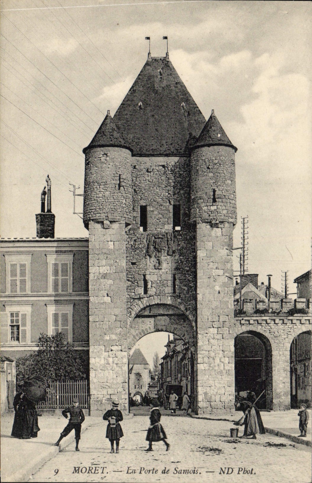 CPA Moret La Porte de Samois enfants jeux