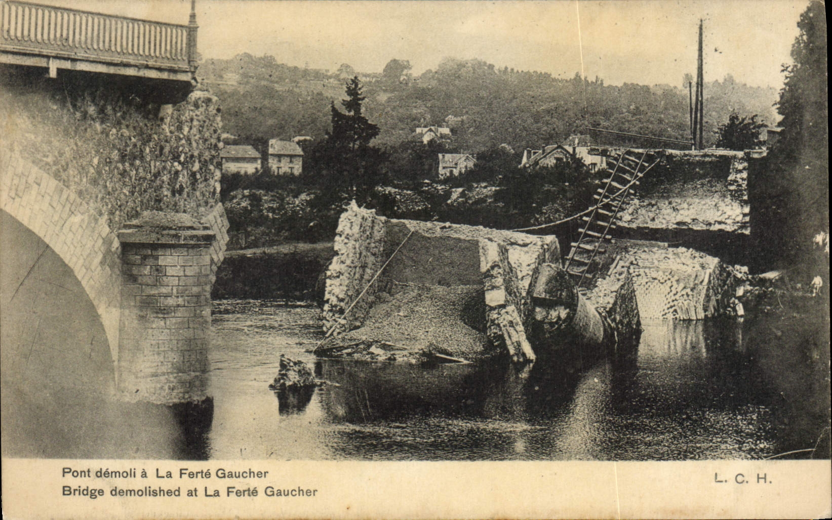 CPA Pont demoli a La Frte Gaucher Bridge demolished at La Ferte Gaucher 
