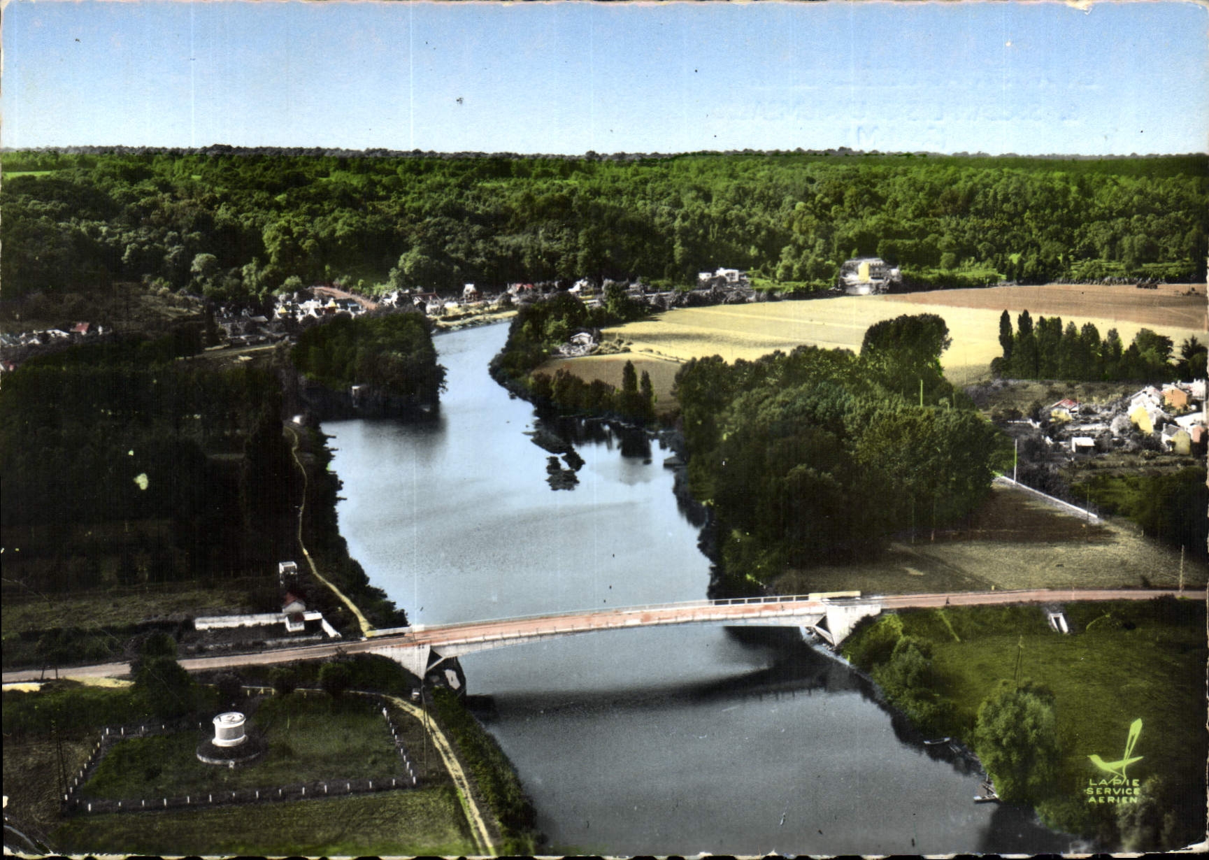 CPSM St Jean les Deux Jumeaux (S et M) Le Pont