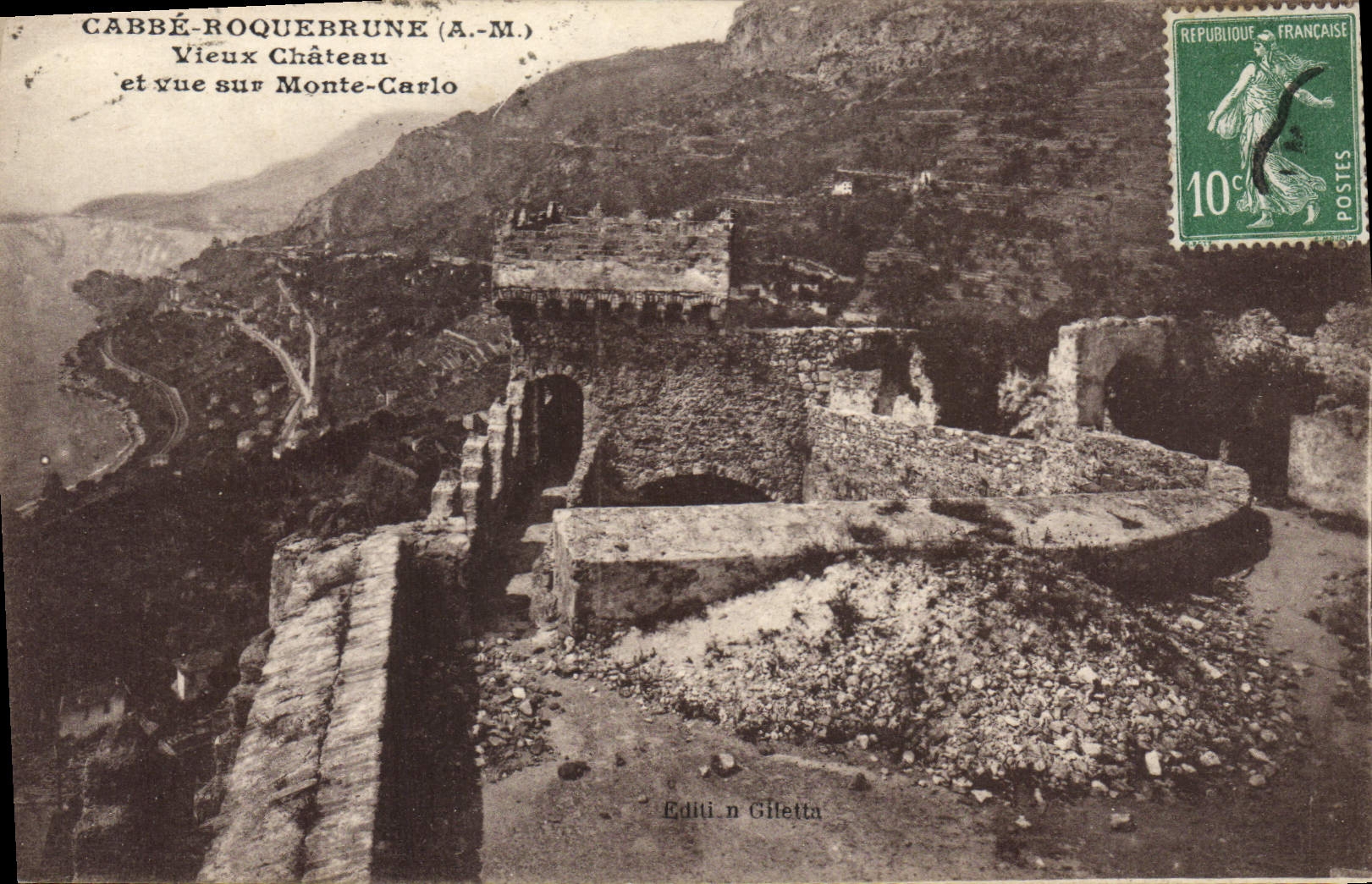CPA Cabbe Roquebrune (A M) Vieux Chateau et vue sur Monte Carlo