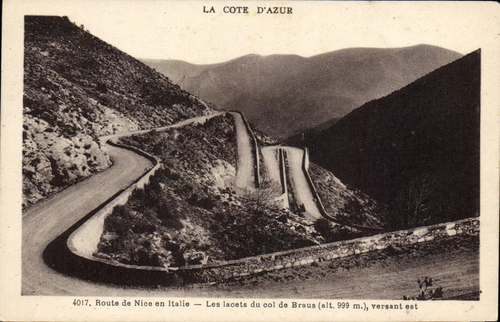 CPA Route de Nice en Italie La Cote d'Azur Les lacets du col de Braus