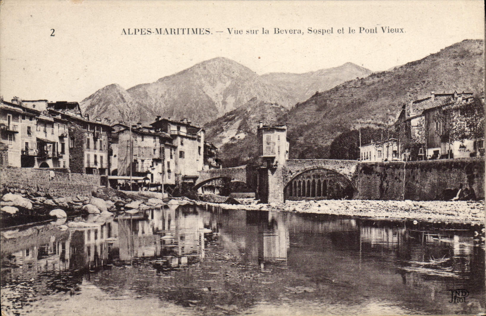 CPA Alpes Maritimes Vue sur la Bevera Sospel et le Pont Vieux