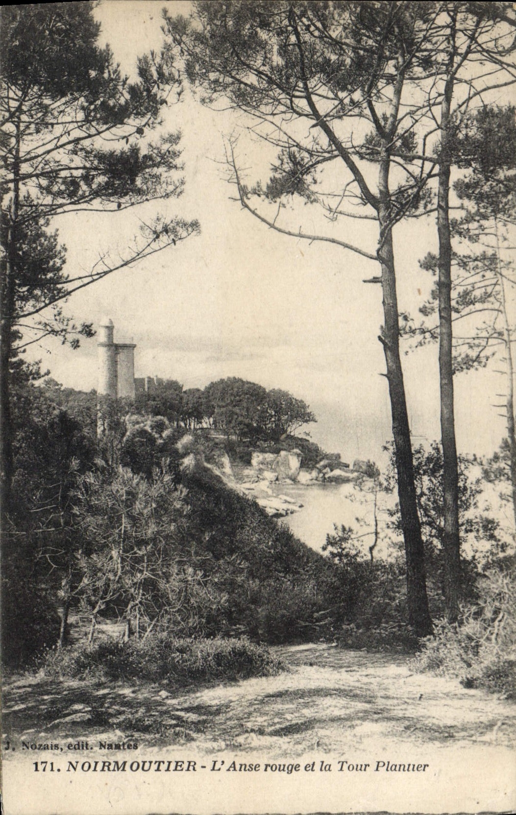 CPA Noirmoutier L'Anse rouge et la Tour Plantier