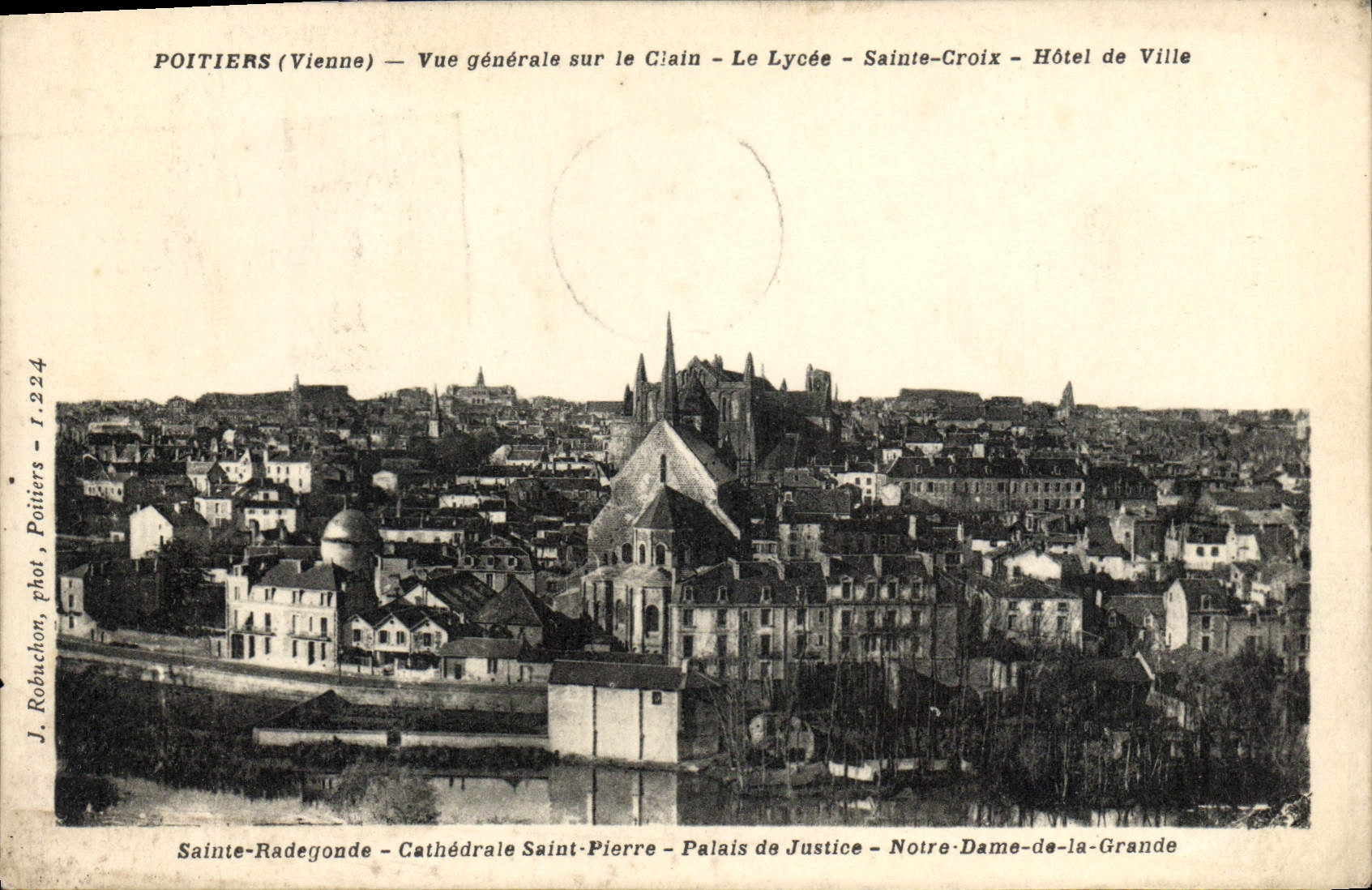 CPA Poitiers (Vienne) Vue generale