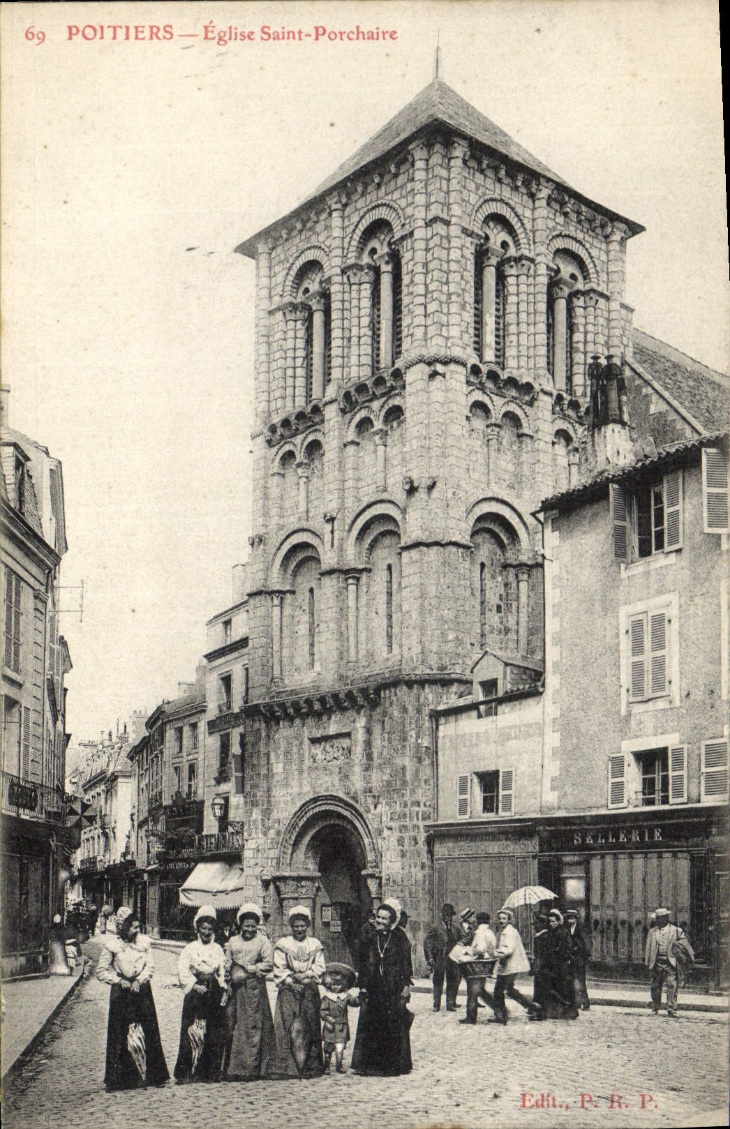 CPA Poitiers Eglise Saint Porchaire
