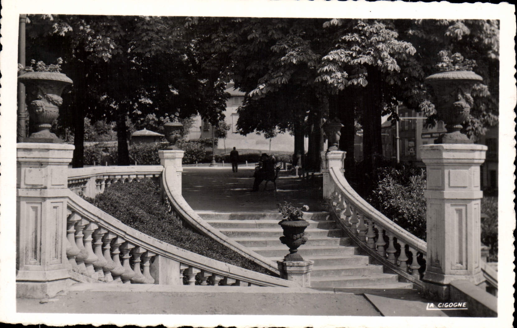 CPA Limoges (Haute Vienne) L'entree du Jardin d'Orsay