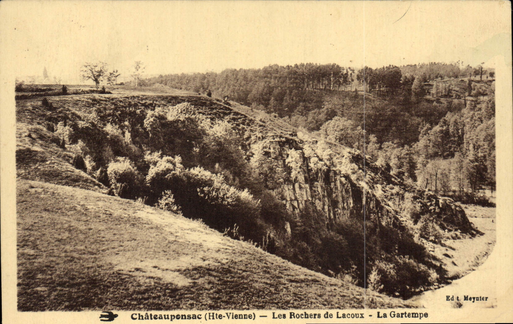 CPA Chateaupensac (Haute Vienne) Les Rochers de Lacoux