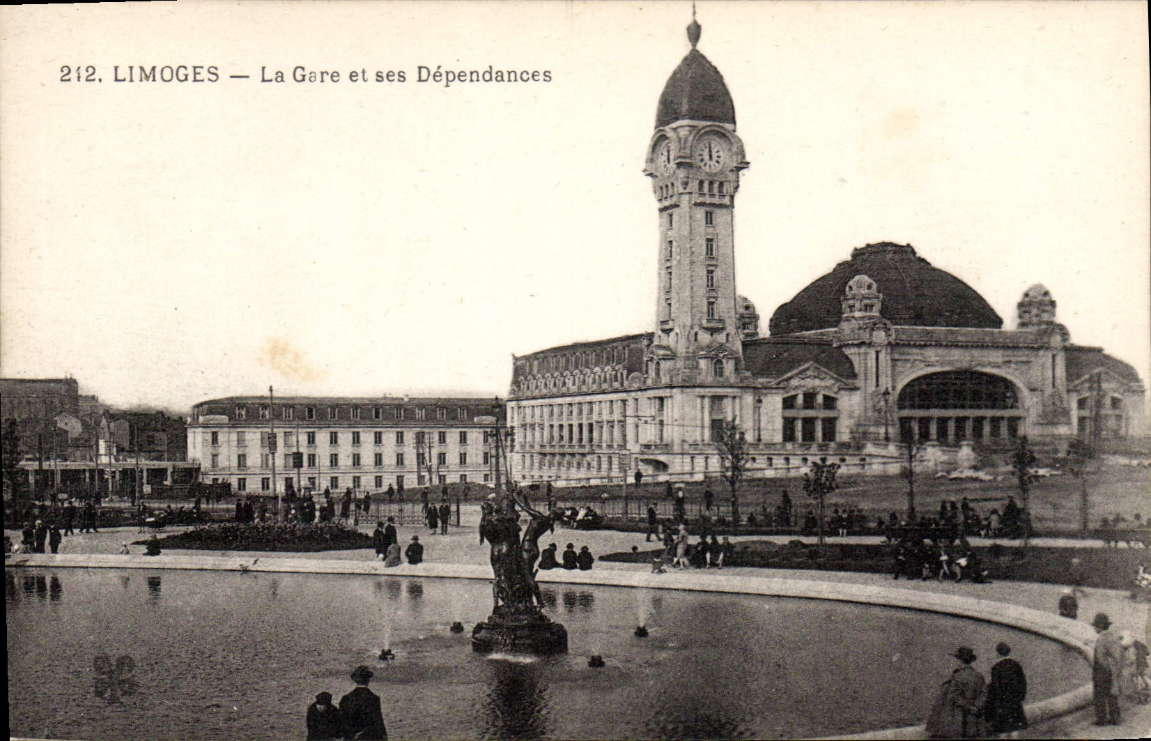 CPA Limoges La Gare et ses Dependances