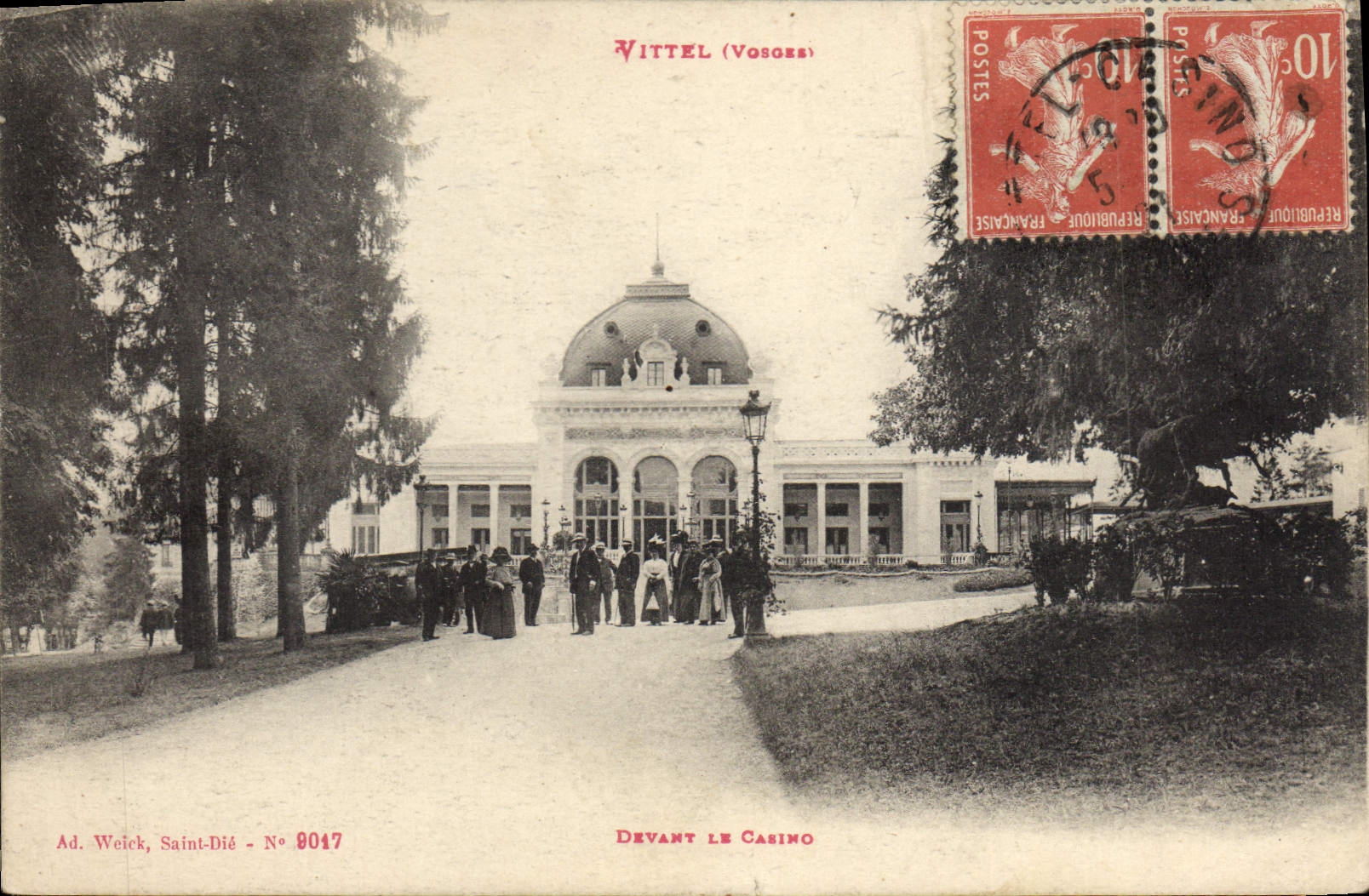 CPA Vittel Vosges Devant Le Casino