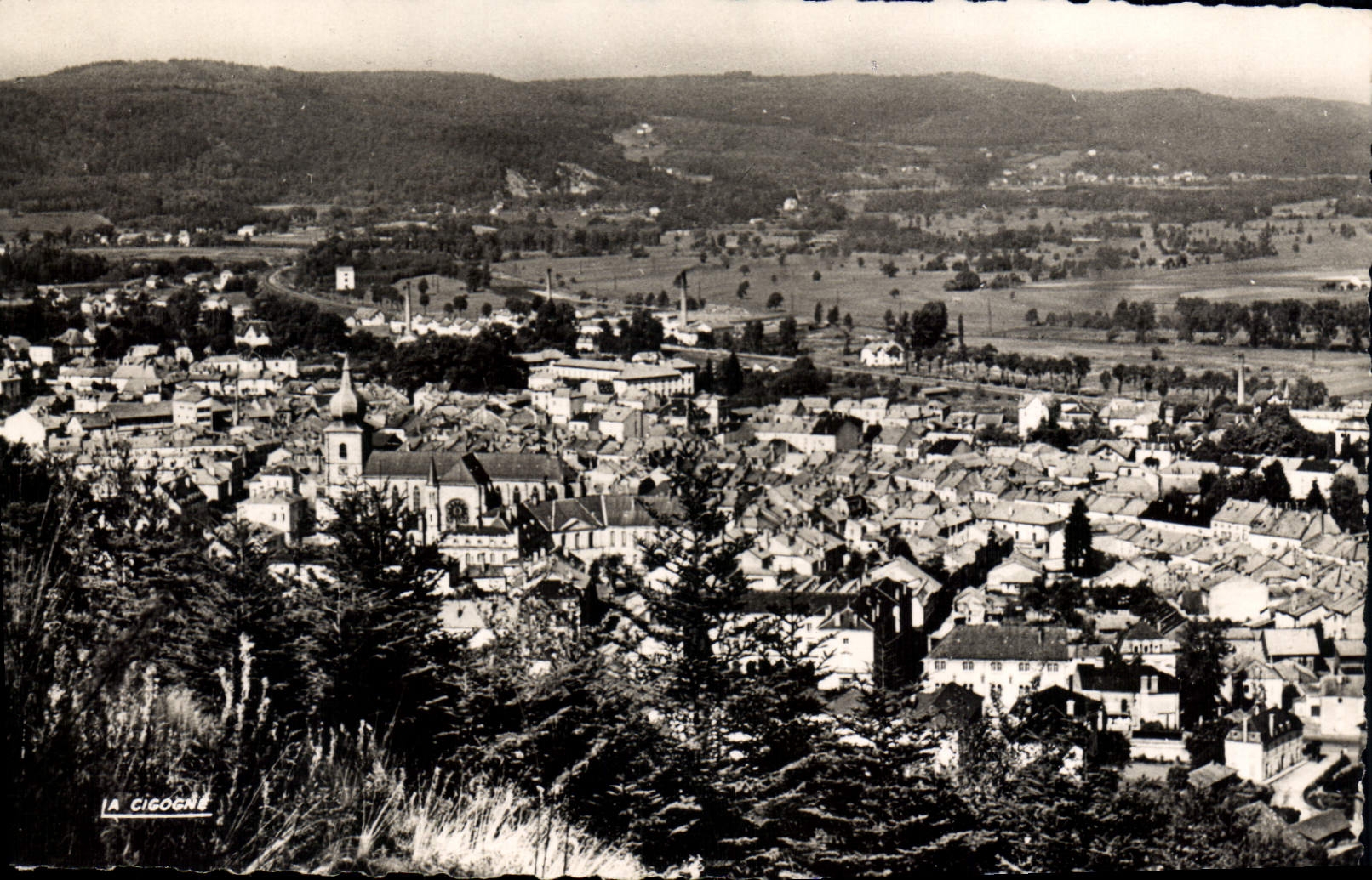 CPA Remiremont Vosges Vue generale 