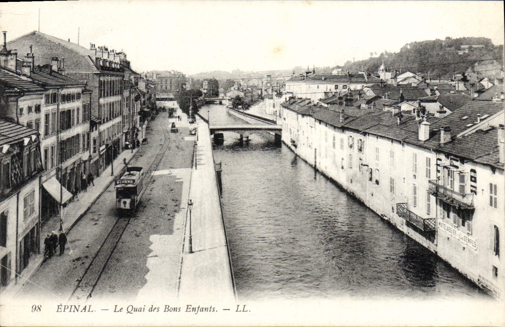 CPA Epinal Le Quai des Bons Enfants 