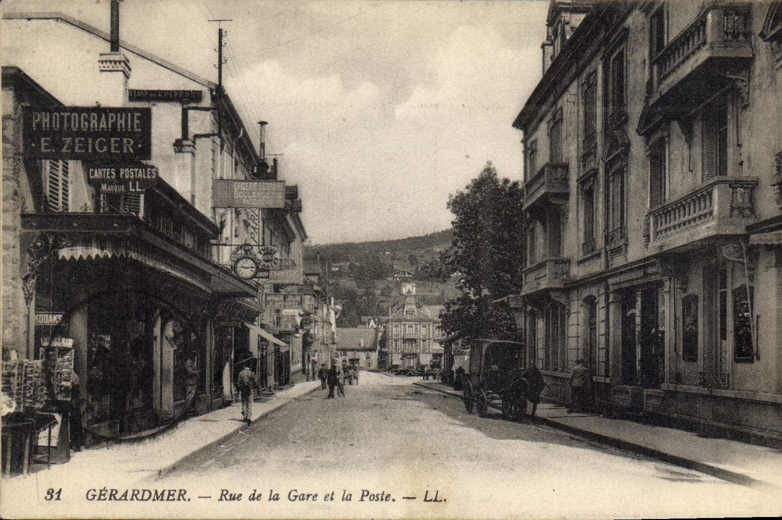 CPA Gerardmer Rue de la Gare et la Poste