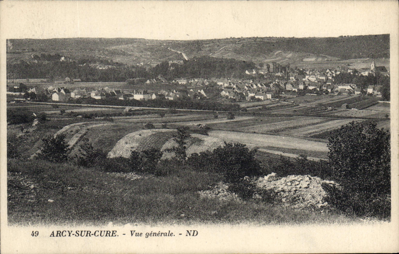 CPA Arcy sur Cure Vue generale 