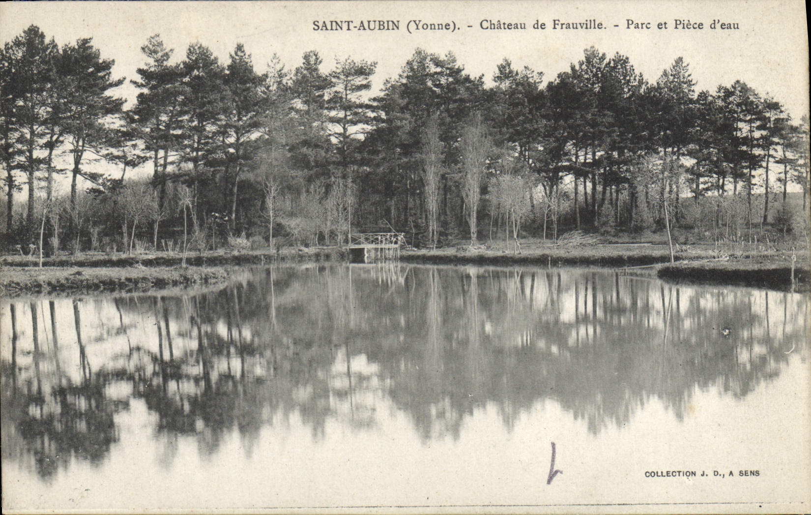 CPA Saint Aubin Yonne Chateau de Frauville Parc et Piece d'eau 