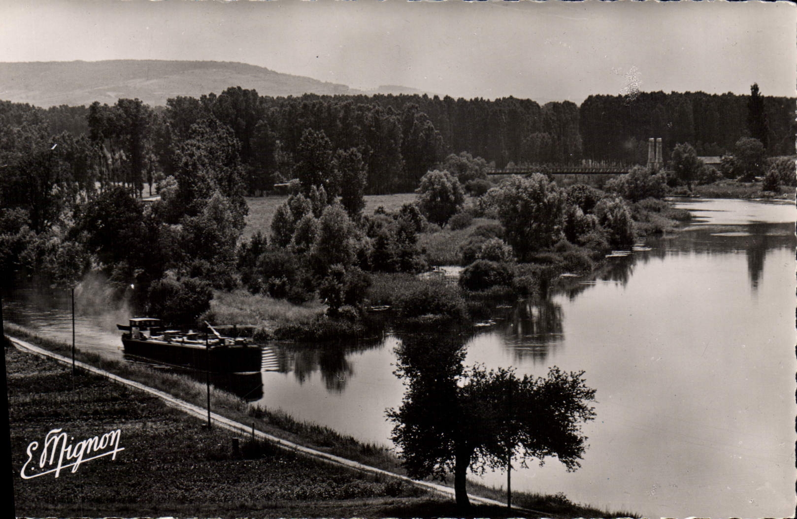 CPA St Aubin sur Yonne La Pointe du Canal et de I'Yonne
