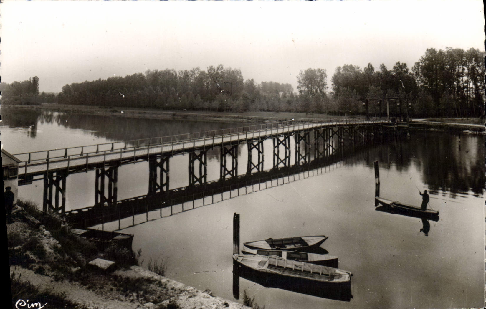 CPA Laroche St Cydroine Yonne Le Pont de bois et le Terraib de camping