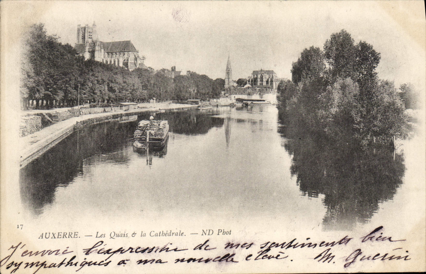 CPA Auxerre Les Quais la Cathedrale 