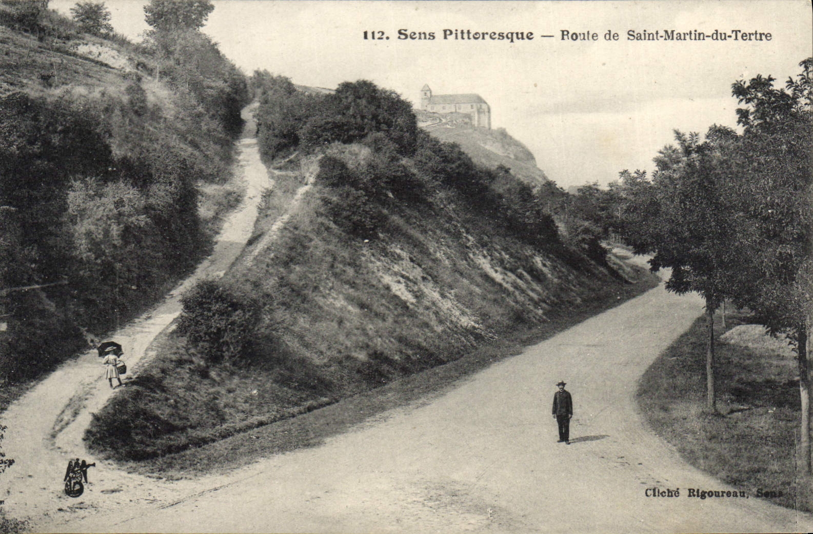 CPA Sens Pittoresque Route de Saint Martin du Tertre 