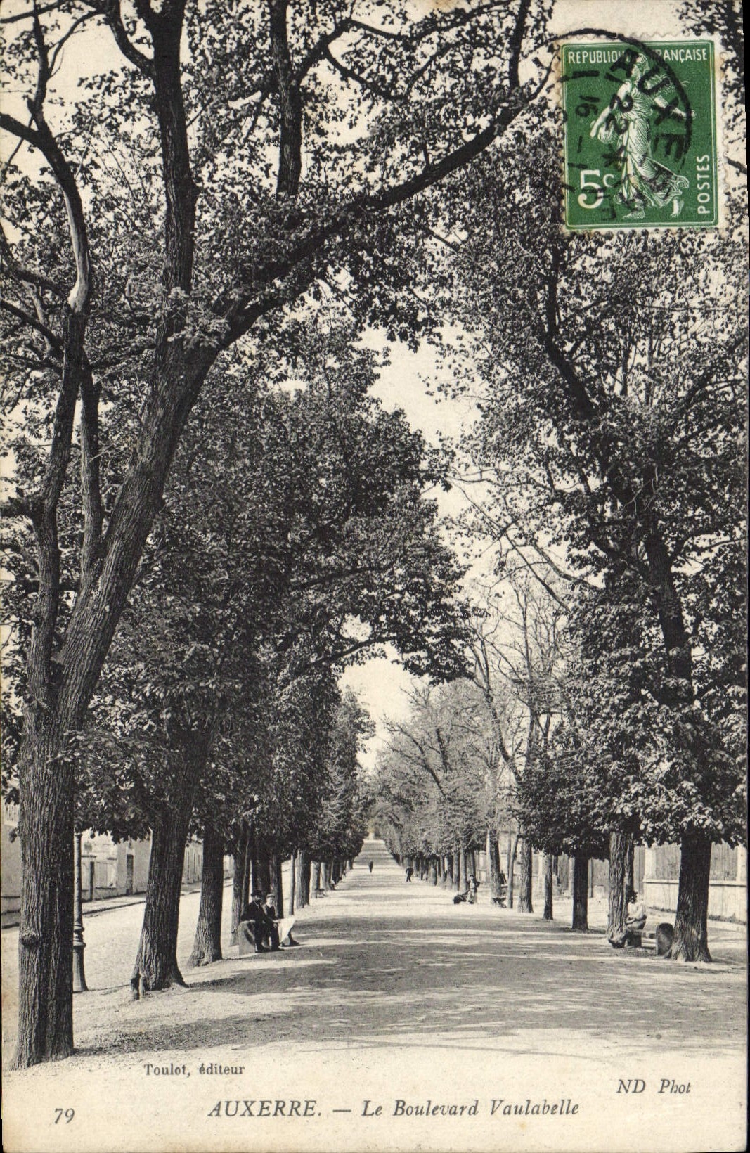 CPA Auxerre Le Boulevard Vaulabille 