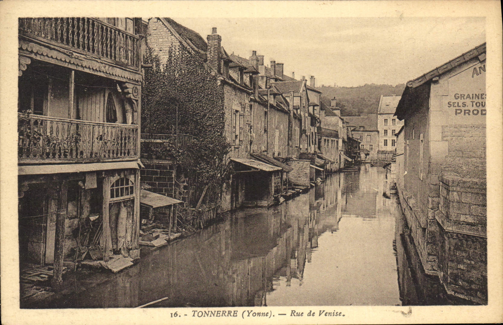 CPA Tonnerre Yonne Rue de Venise 