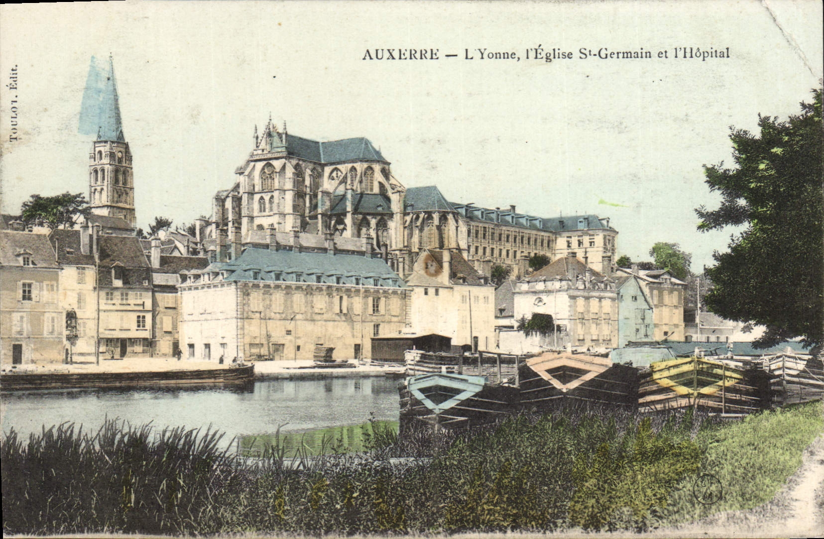 CPA Auxerre l'Yonne I'Eglise St Germain et l'Hopital