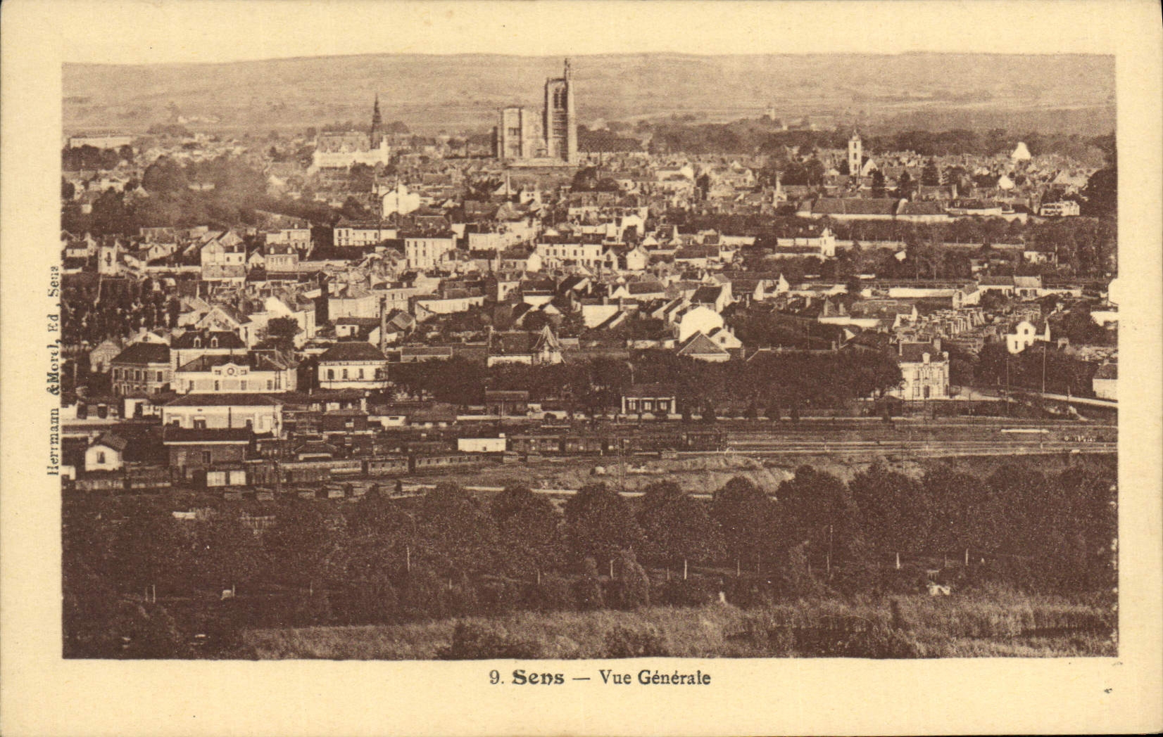 CPA Sens Vue Generale 