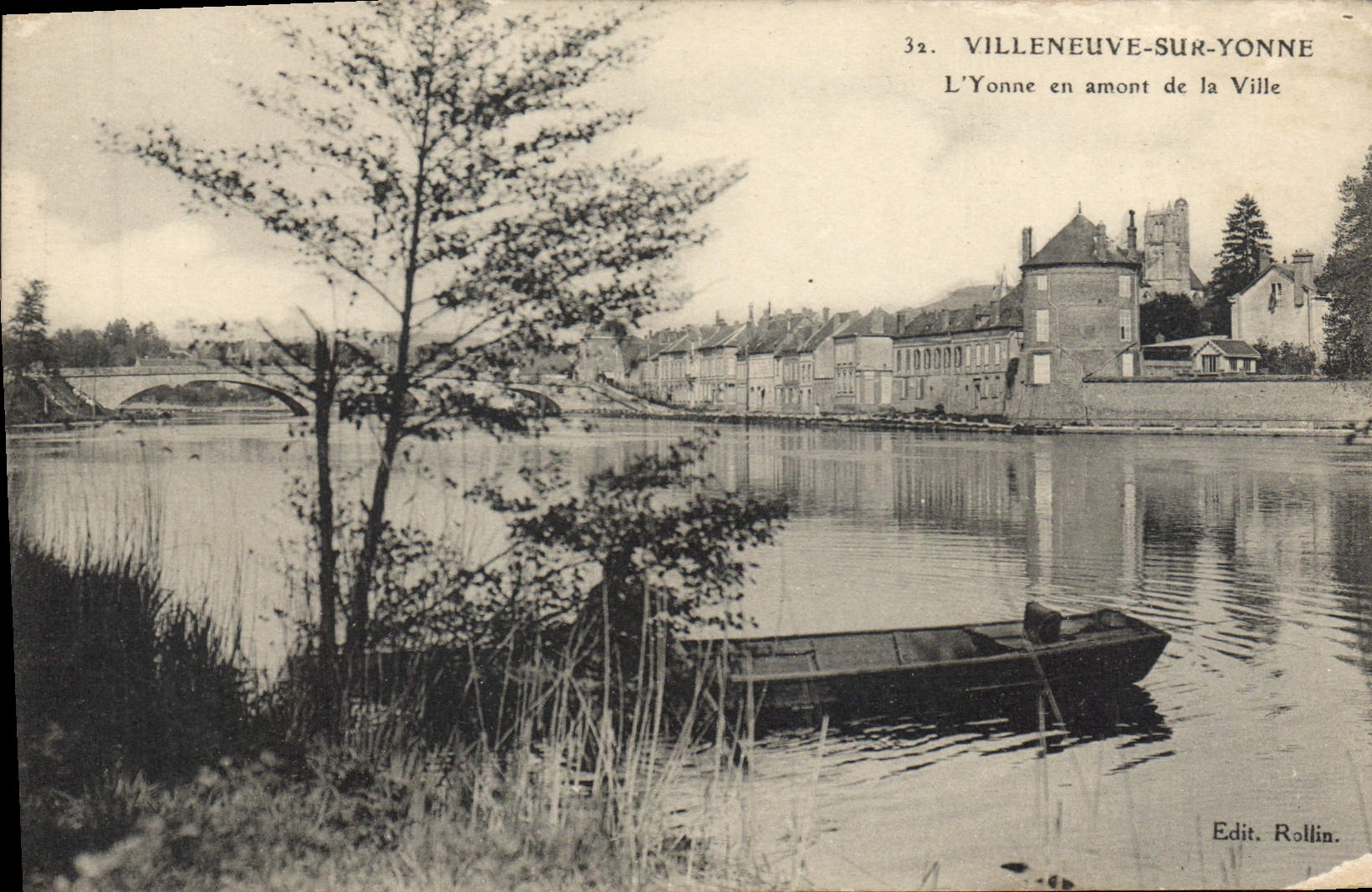 CPA Villeneuve sur Yonne L'Yonne en Amont de la Ville