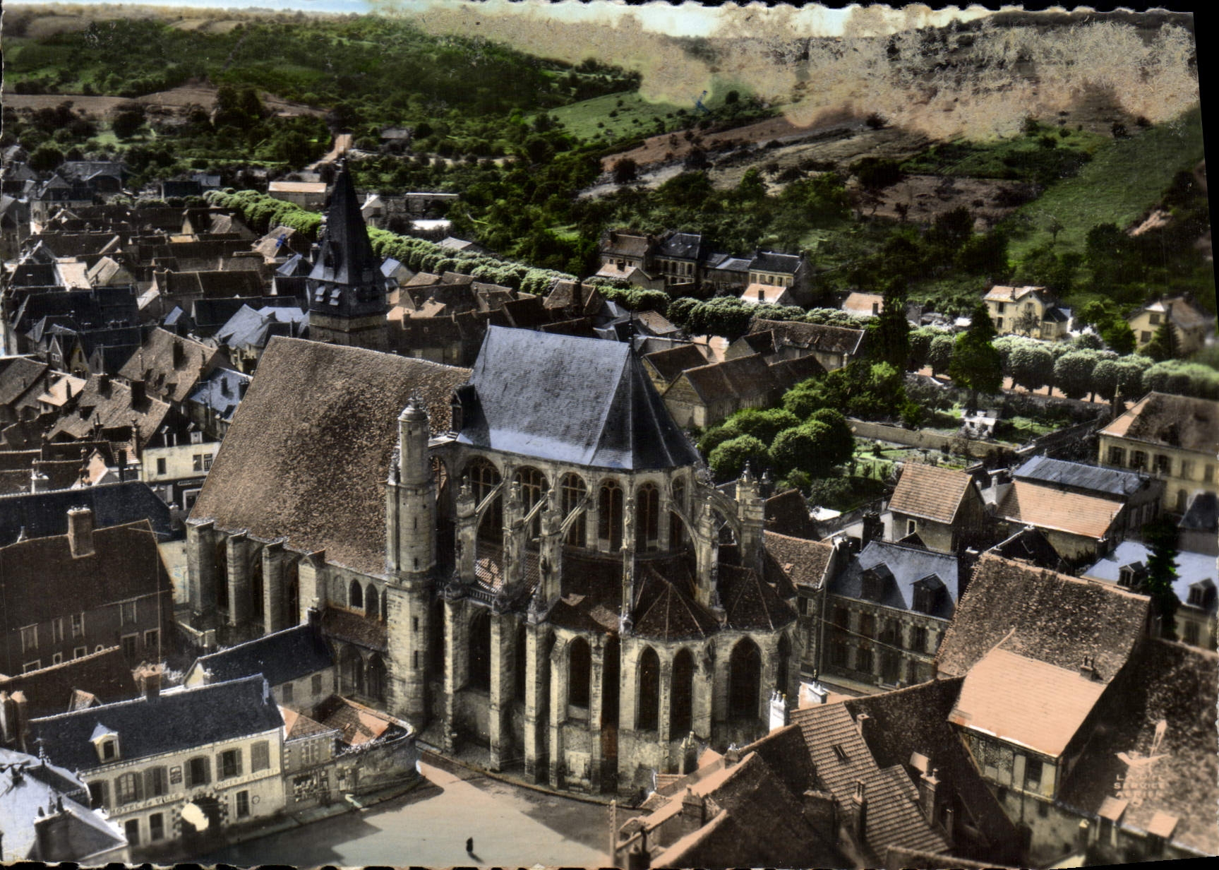 CPSM Saint Julien du Sault Yonne L'Eglise Saint Pierre
