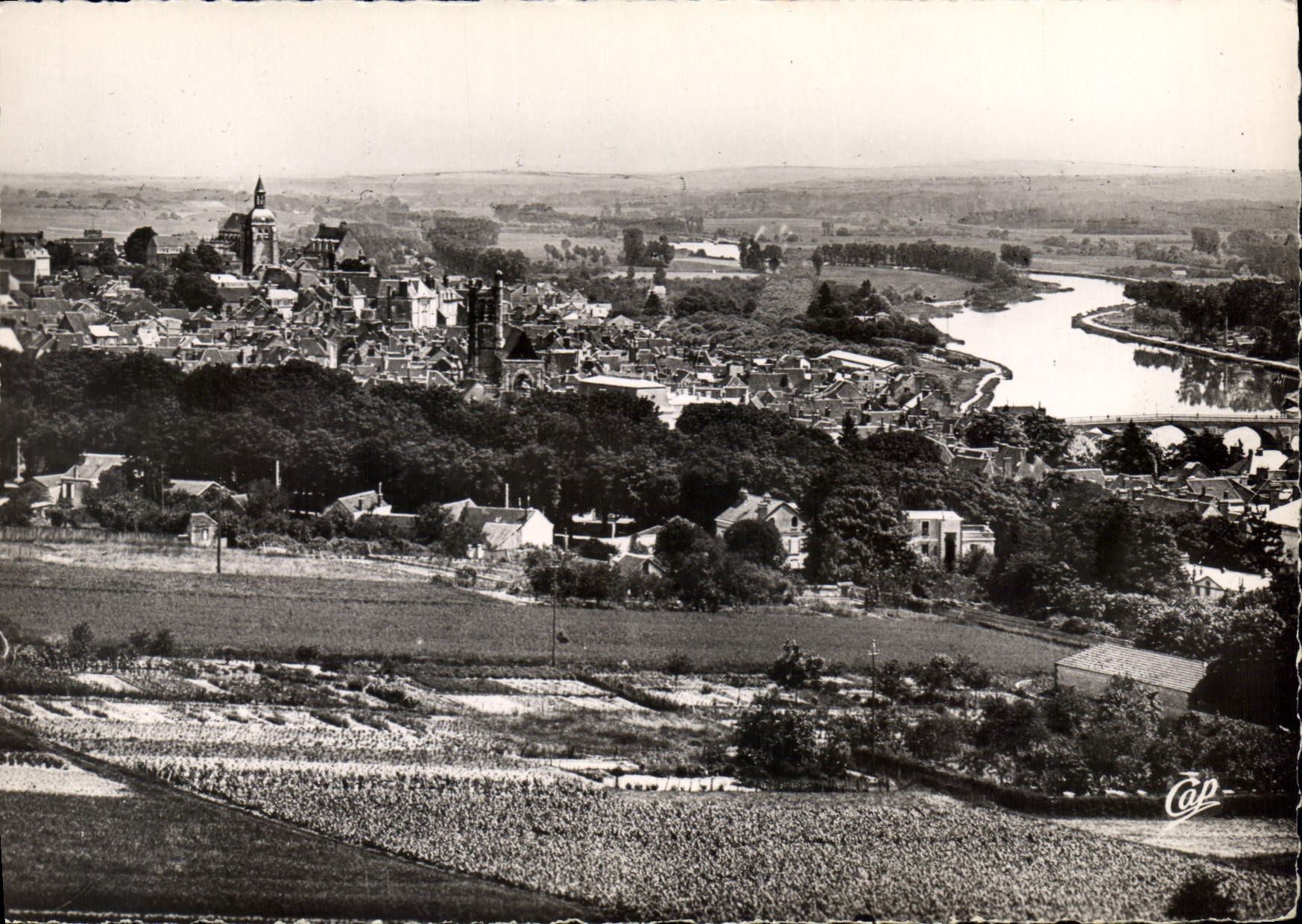 CPSM Joigny Panorama sur la Ville 
