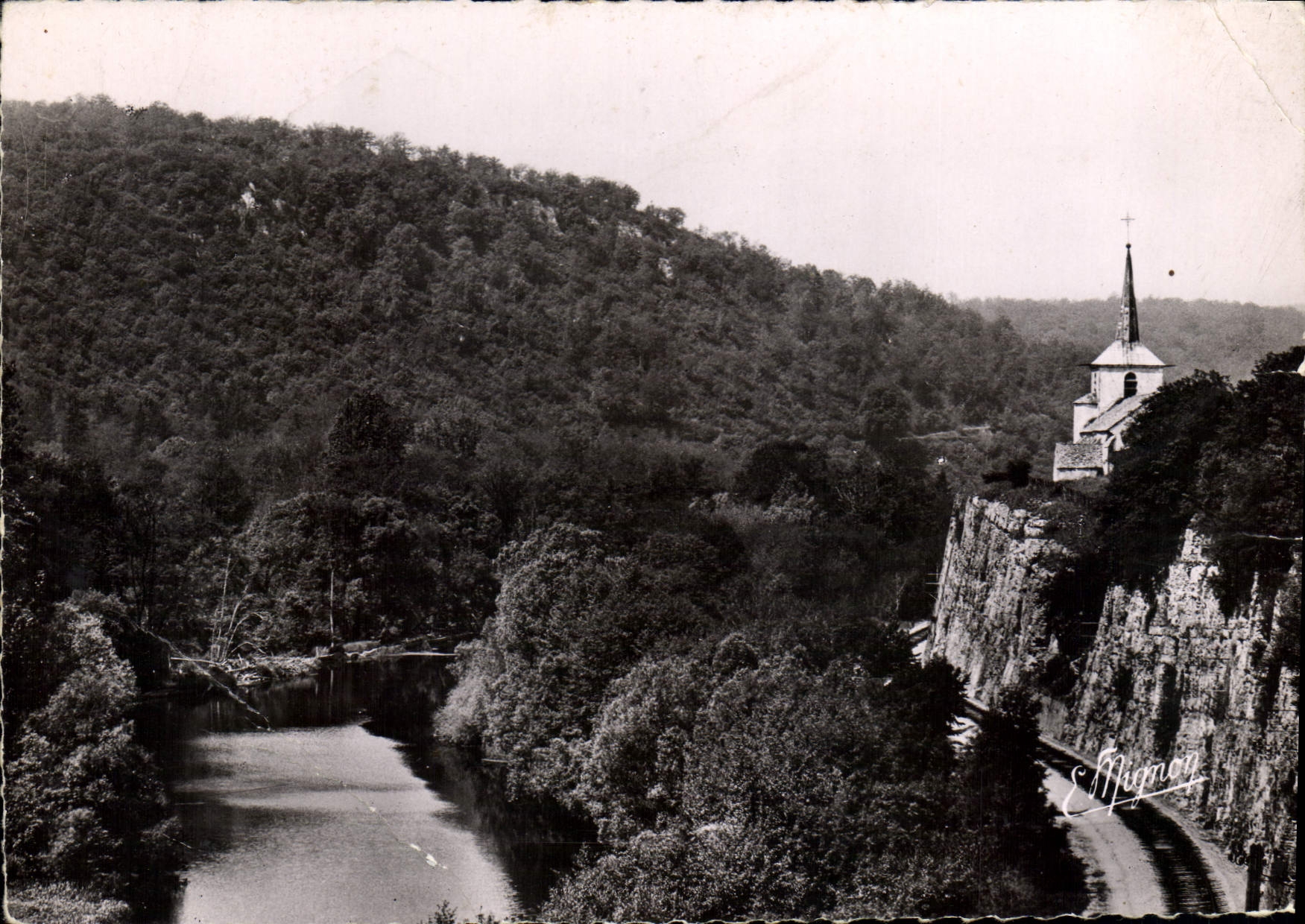 CPSM Voutenay sur Cure Yonne Vallee de la Cure Eglise Ste Andree
