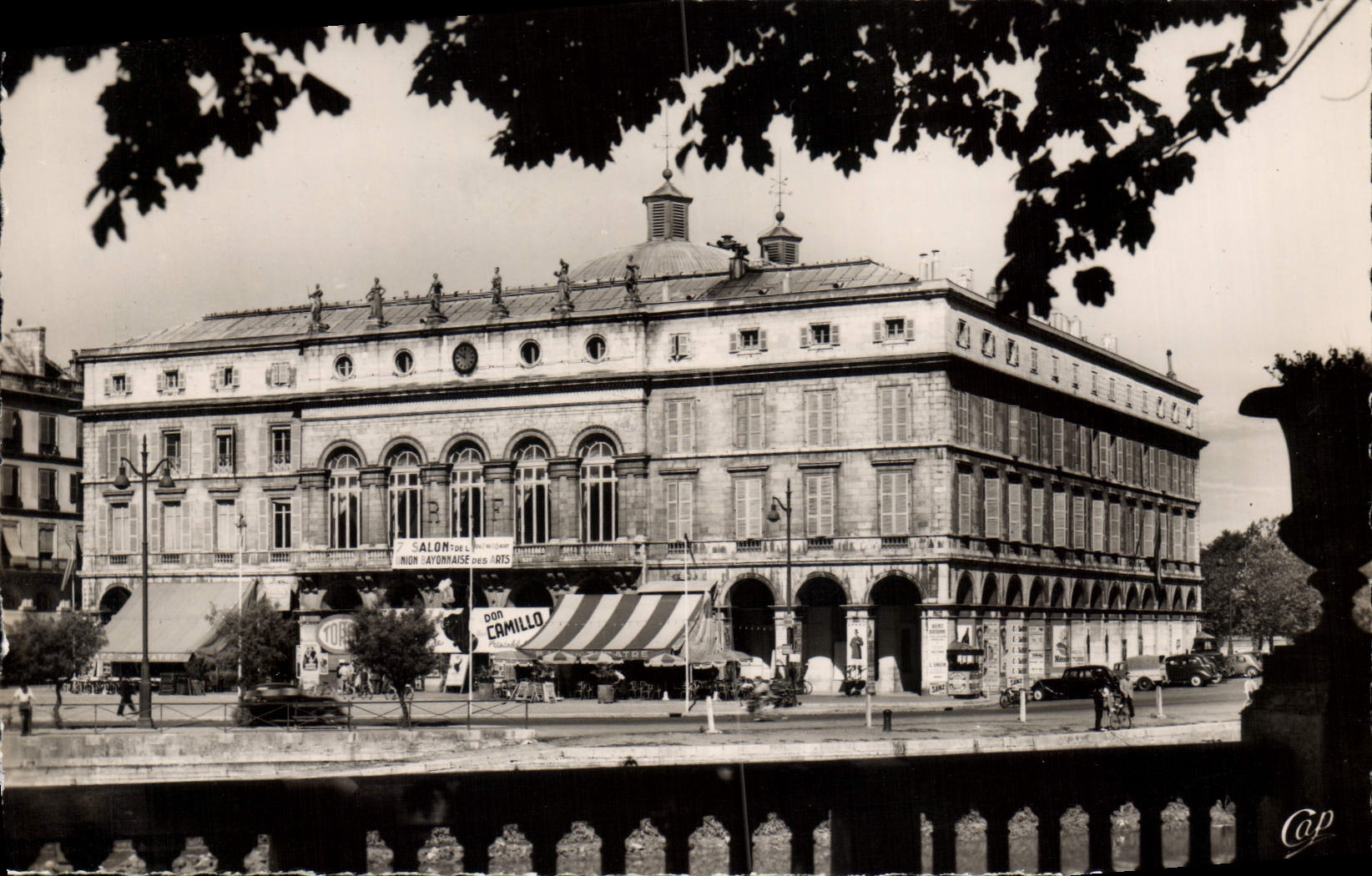 CPA Bayonne L'Hotel de Ville 