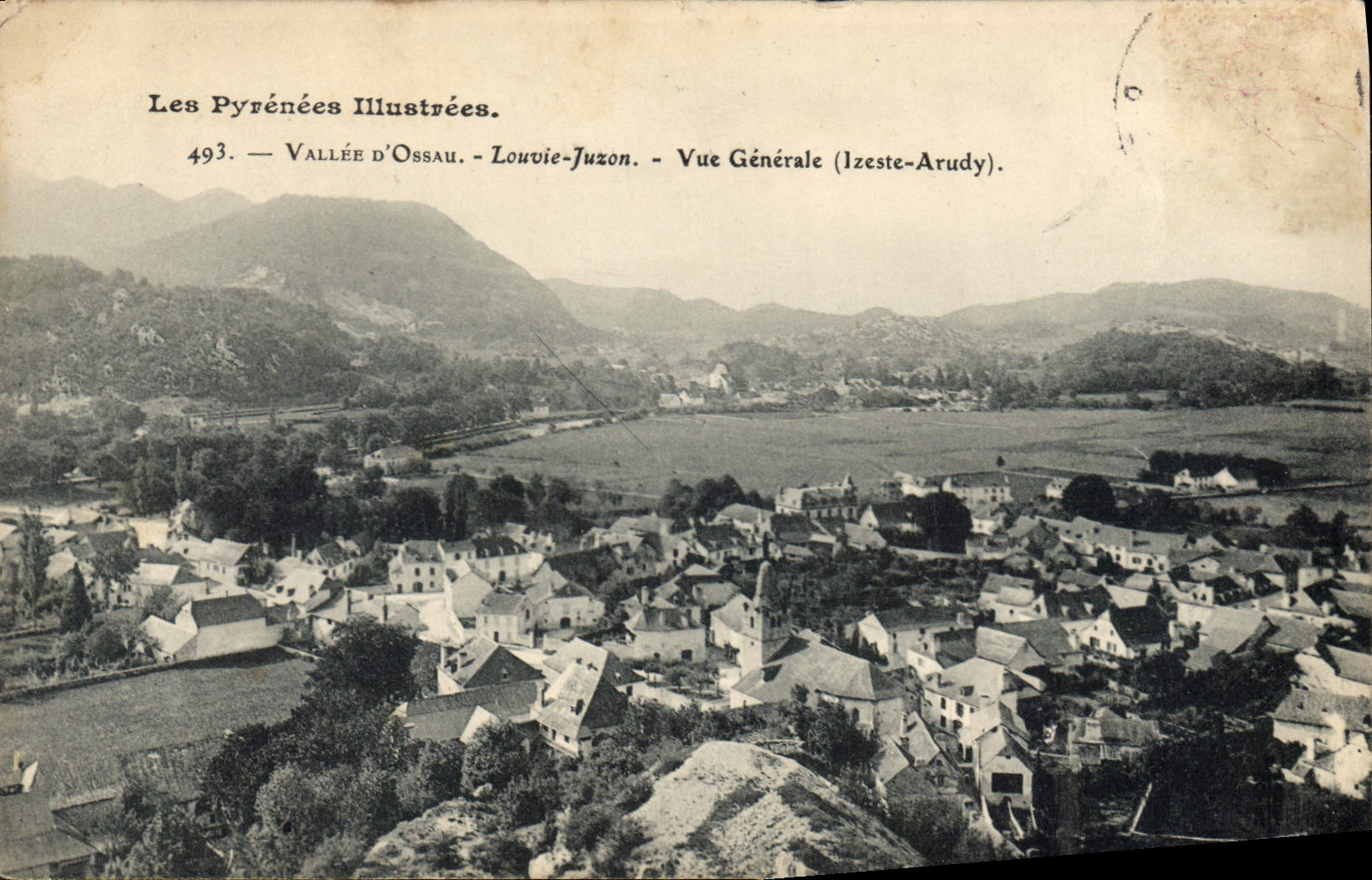 CPA Les Pyrenees Illustrees Vallee d'Ossau Louvie Juzon vue generale Izeste Arudy