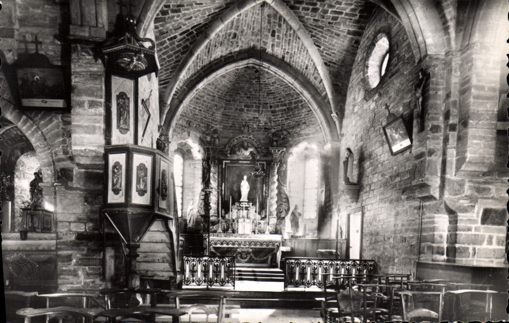 CPA L'Hopital Saint Blaise Basses Pyrenees Interieur de l'Eglise