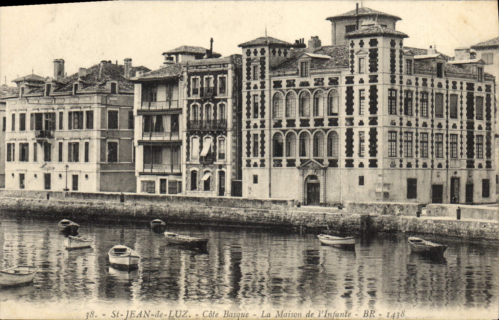 CPA St Jean de Luz Cote Basque La Maison de l'Infante