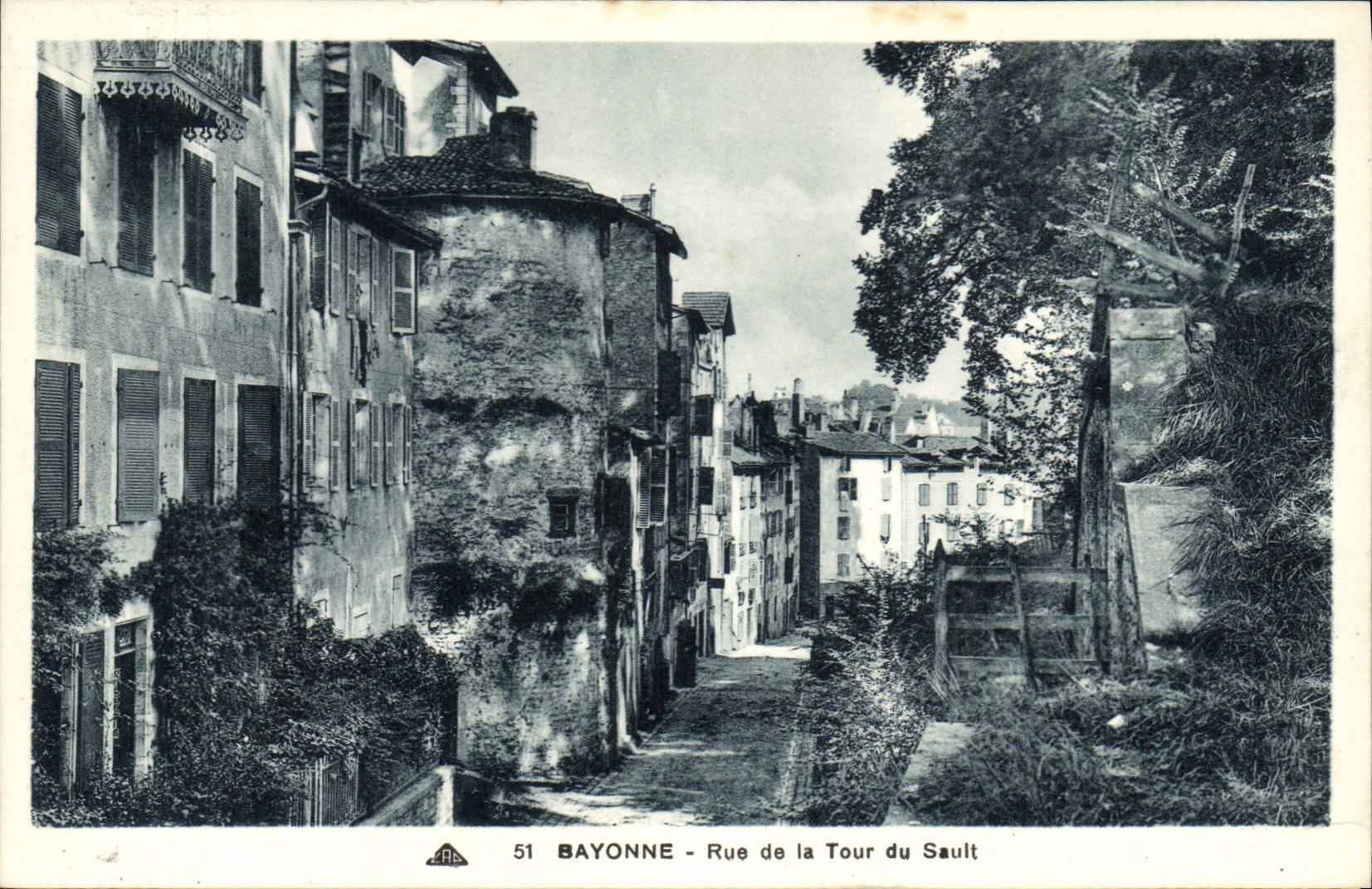 CPA Bayonne Rue de la Tour du Sault 