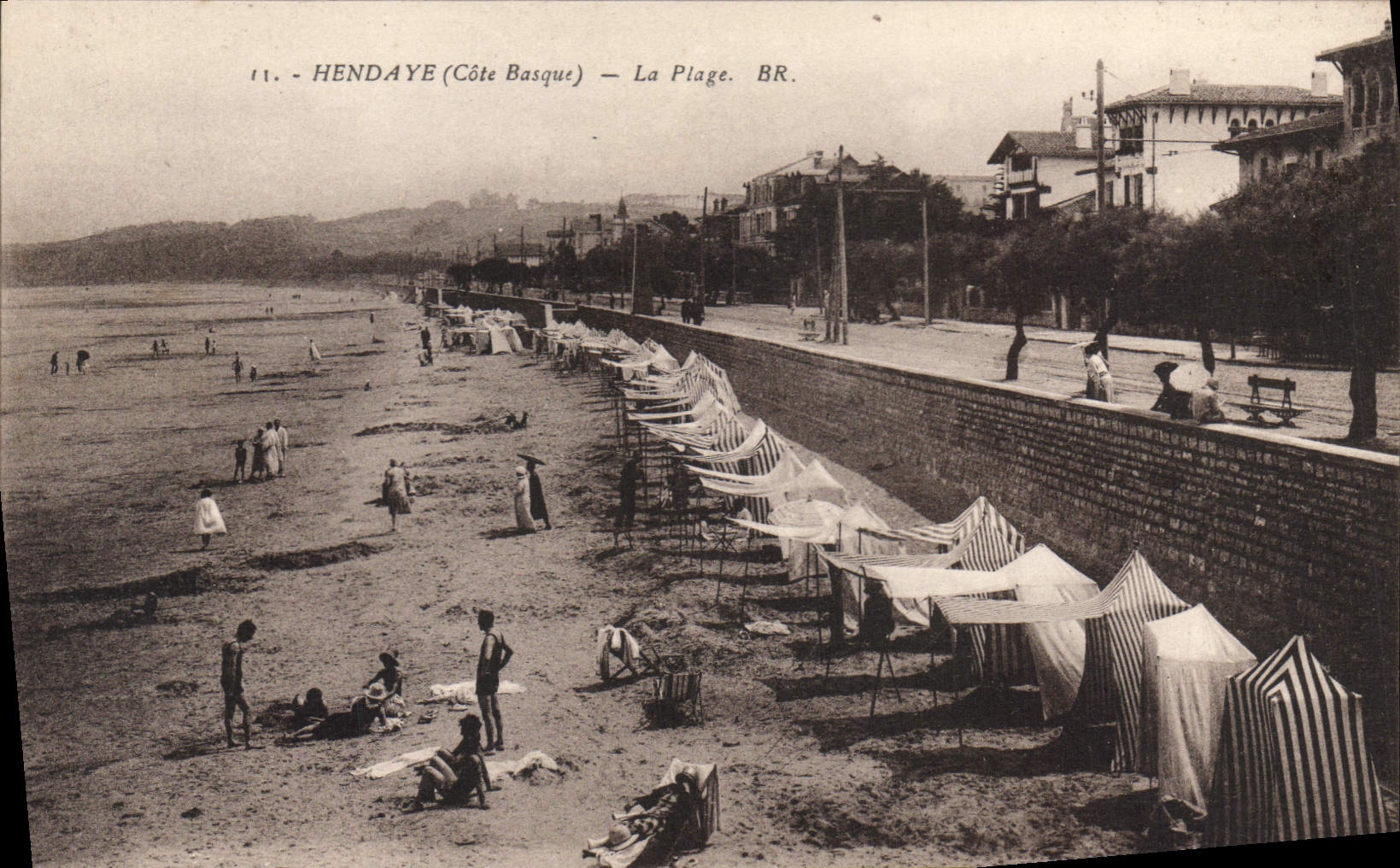 CPA Hendaye Cote Basque La Plage 