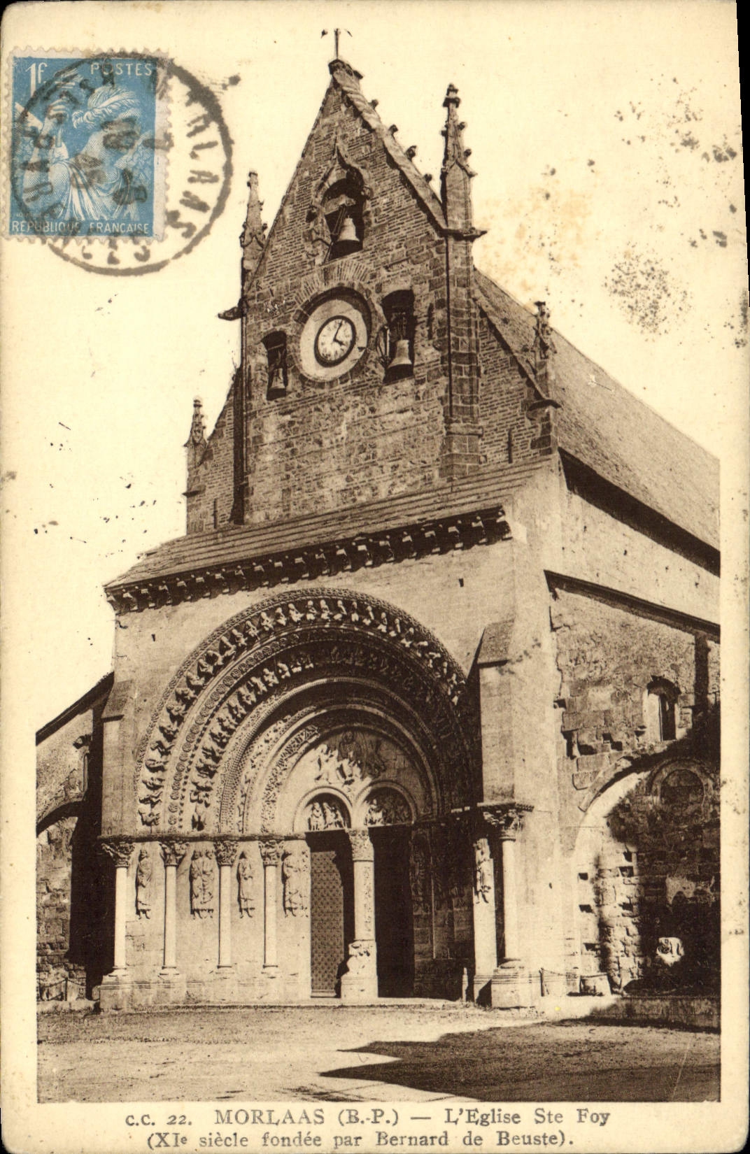 CPA Morlaas Basses Pyrenees L'Eglise Ste Foy 