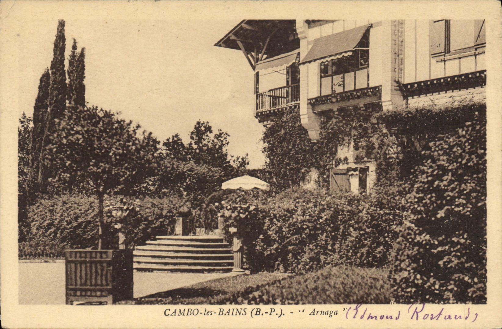 CPA Cambo les Bains Basses Pyrenees Arnaga