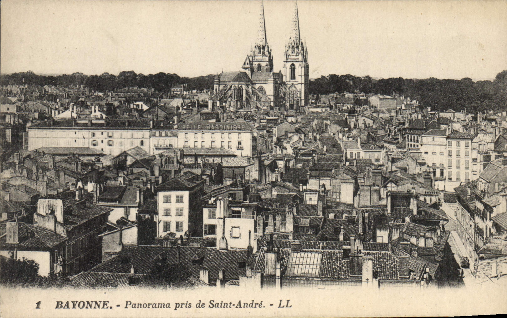 CPA Bayonne Panorama pris de Saint Andre