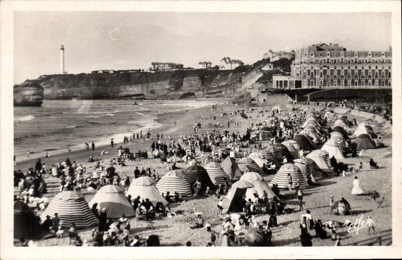 CPA Basses Pyrenees Biarritz la Grande Plage