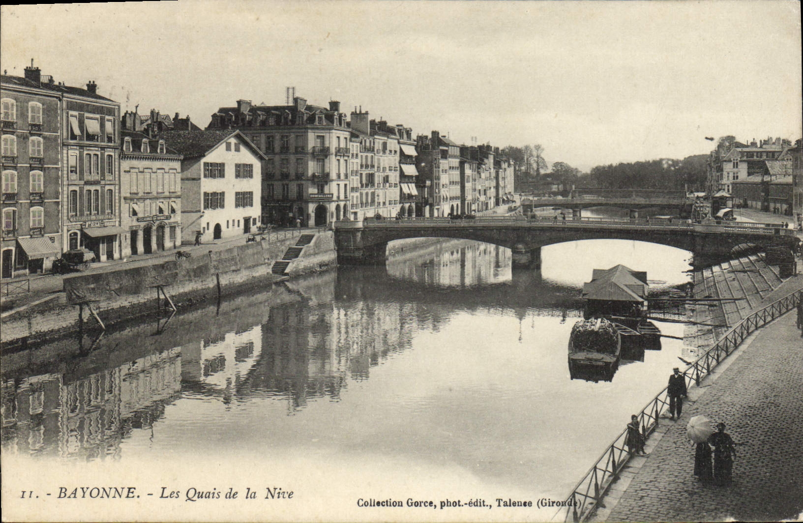 CPA Bayonne Les Quais de la Nive 