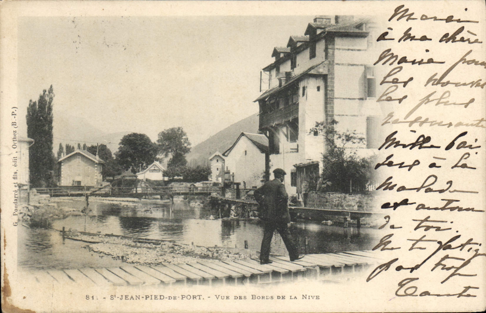 CPA St Jean Pied de Port vue des Bords de la Nive