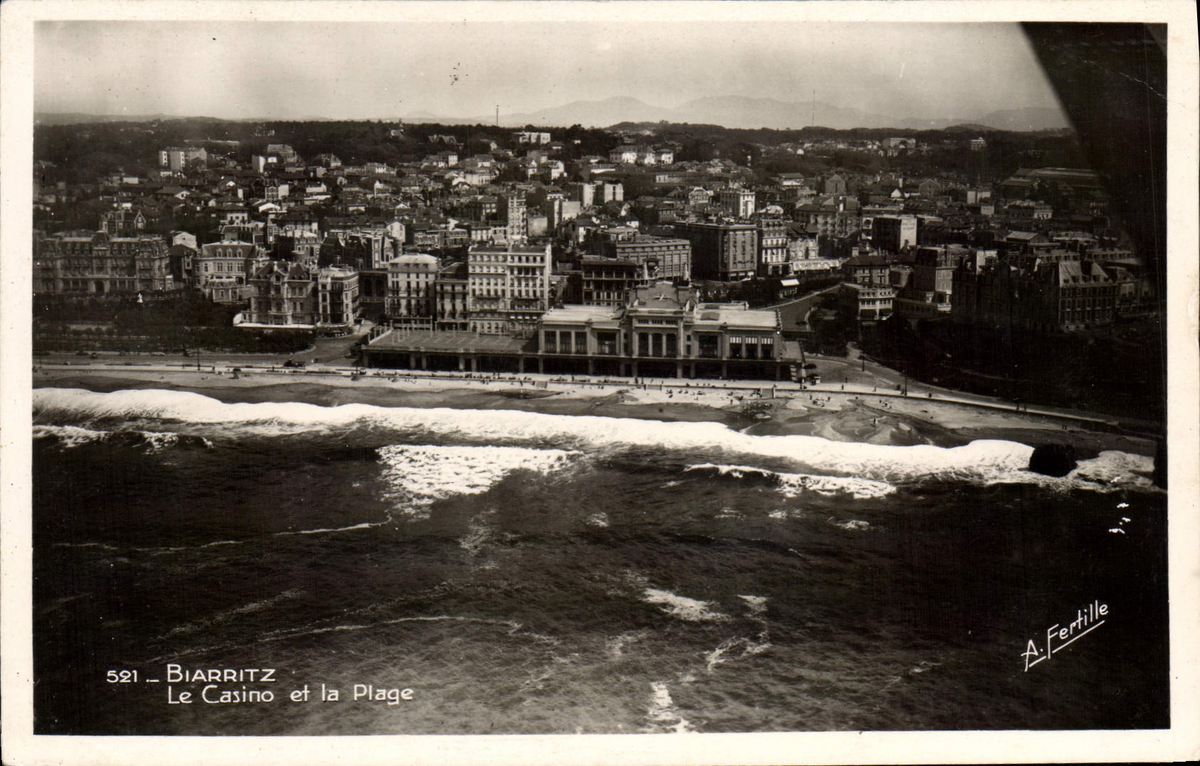 CPA Biarritz le Casino et la Plage 