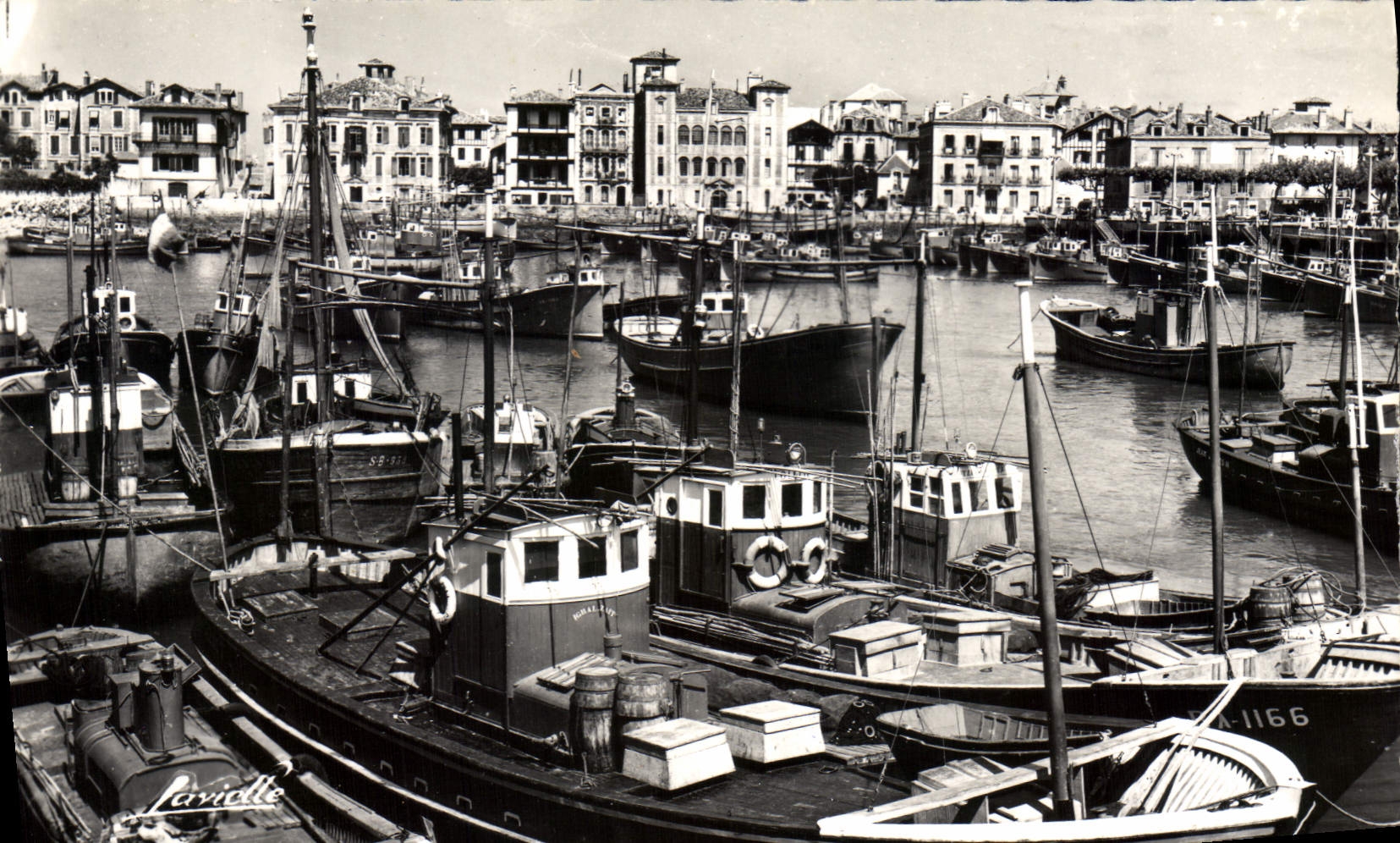 CPA Saint Jean de Luz le Port au tend la Maison de l'Infante 
