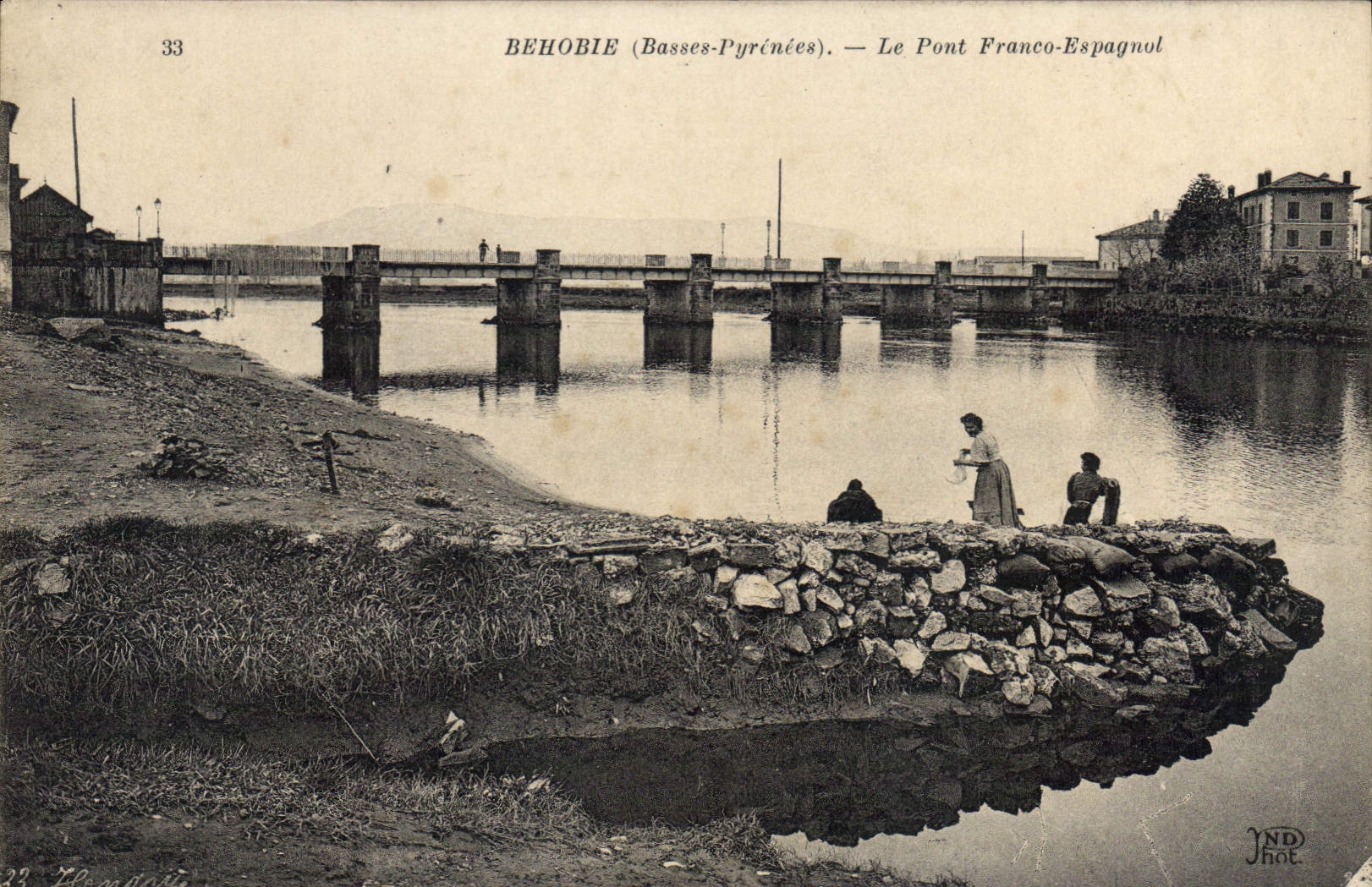 CPA Behobie Basses Pyrenees Le Pont Franco Espagnol