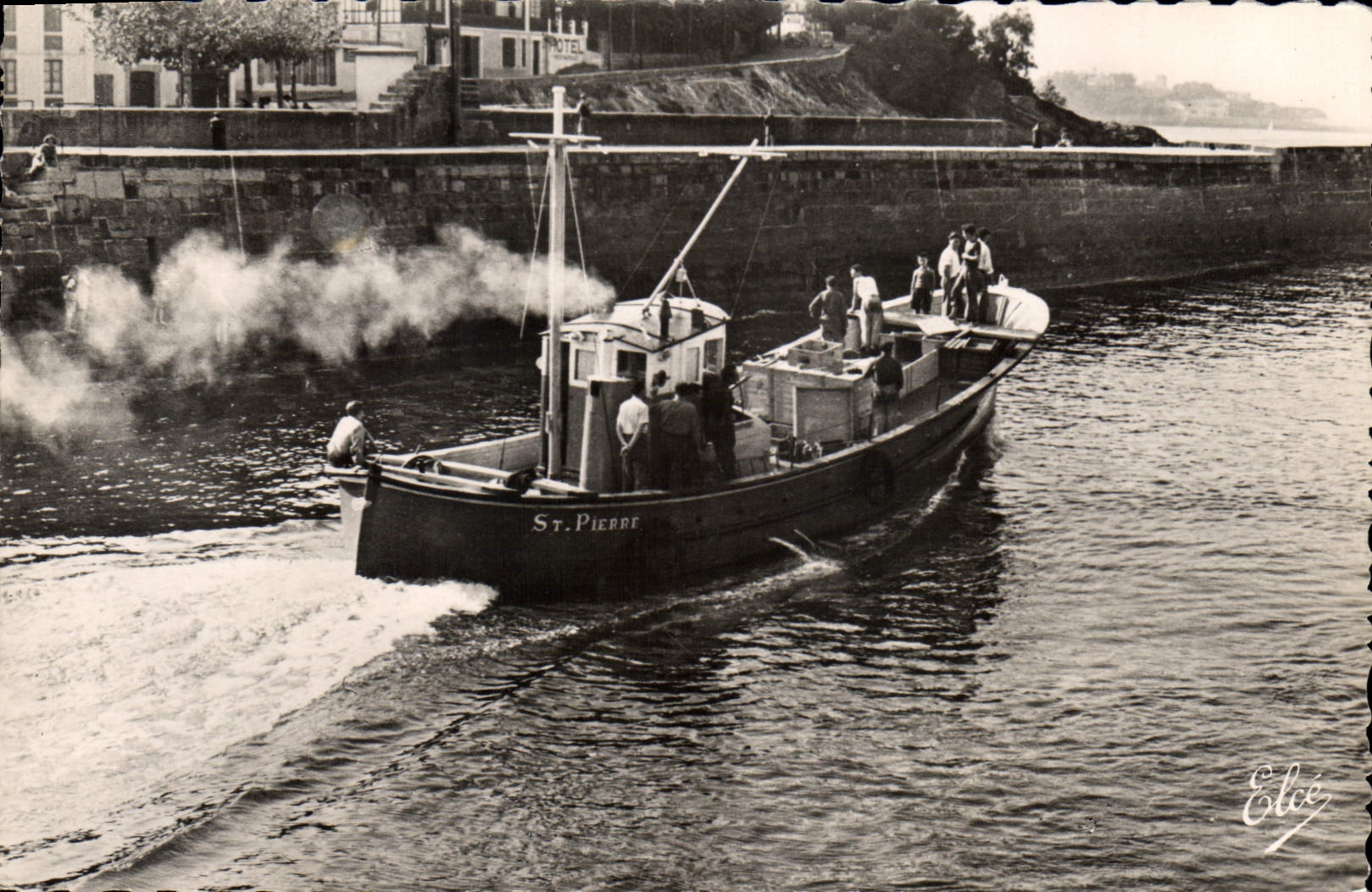 CPA Cote Basque Le Depart pour la Peche