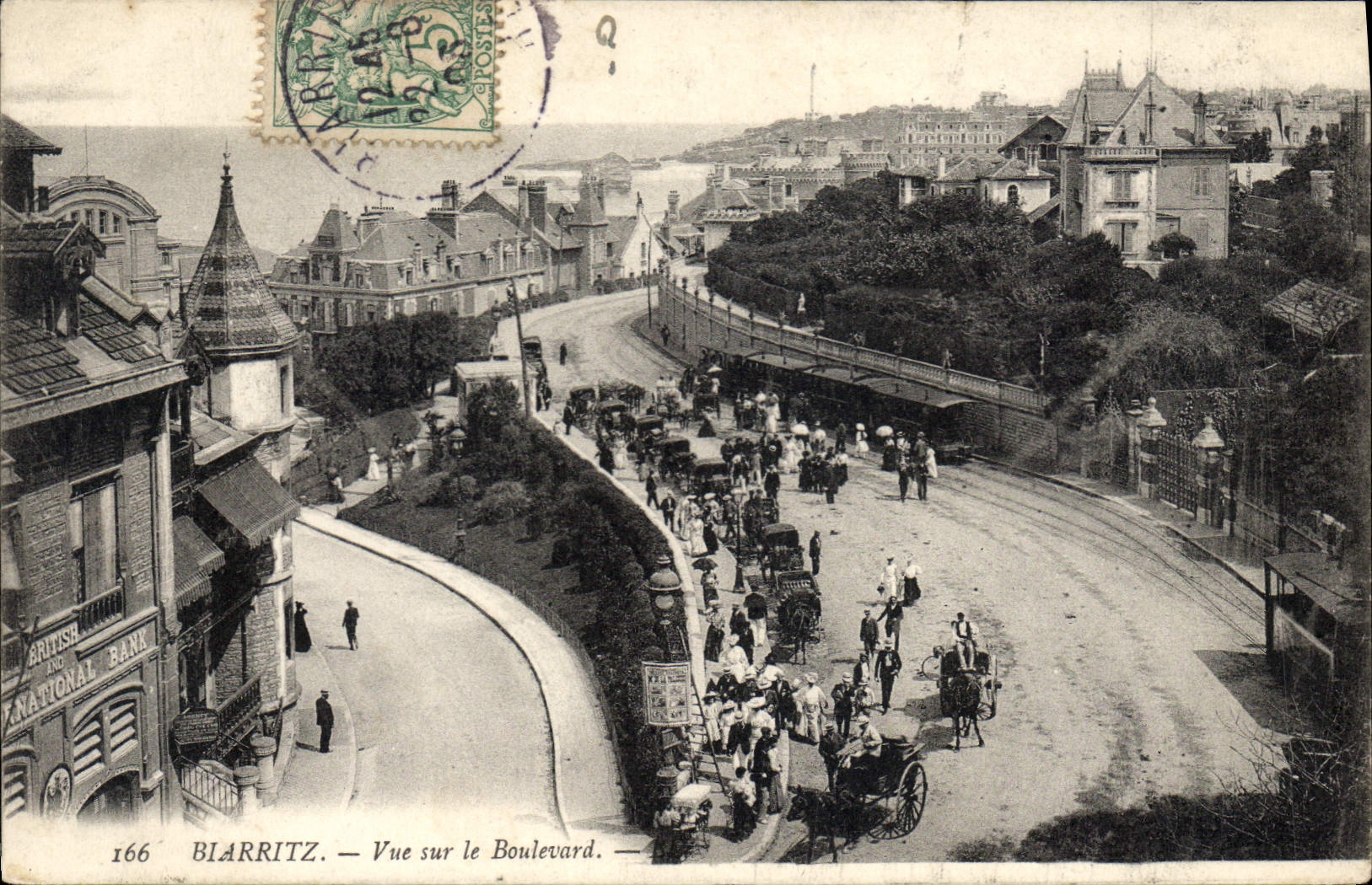 CPA Biarritz Vue sur le Boulevard 
