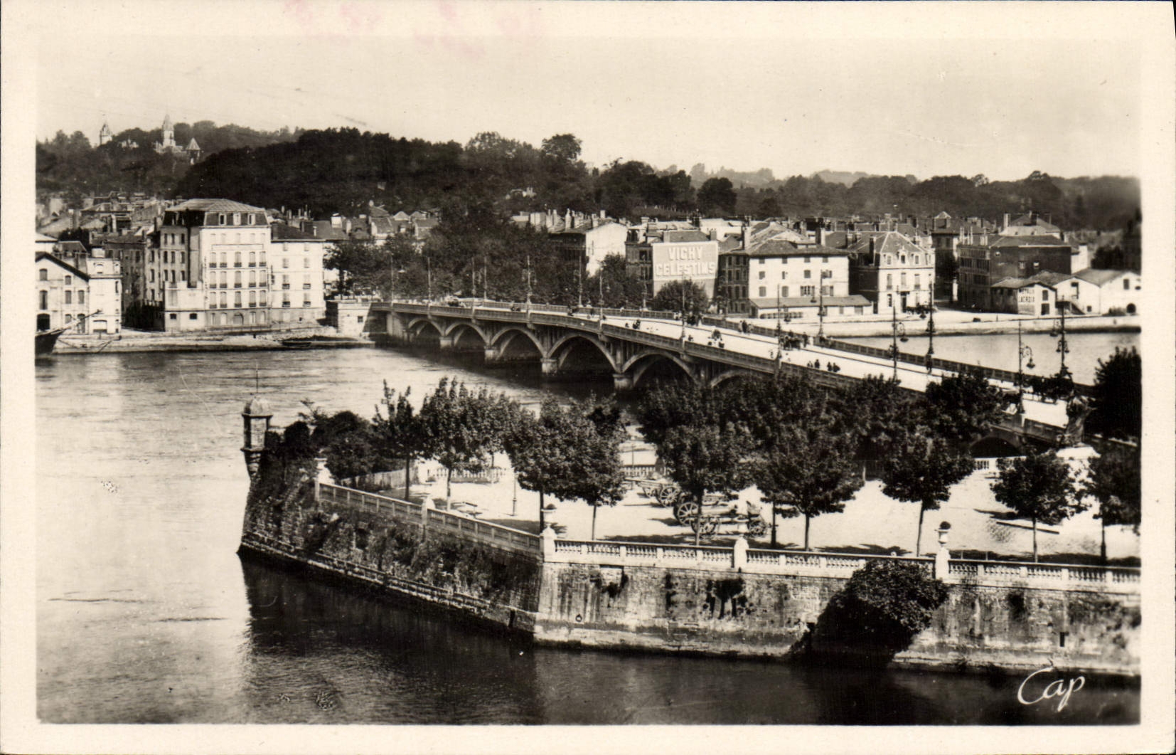 CPA Bayonne Le Reduit et le Pont St Esprit