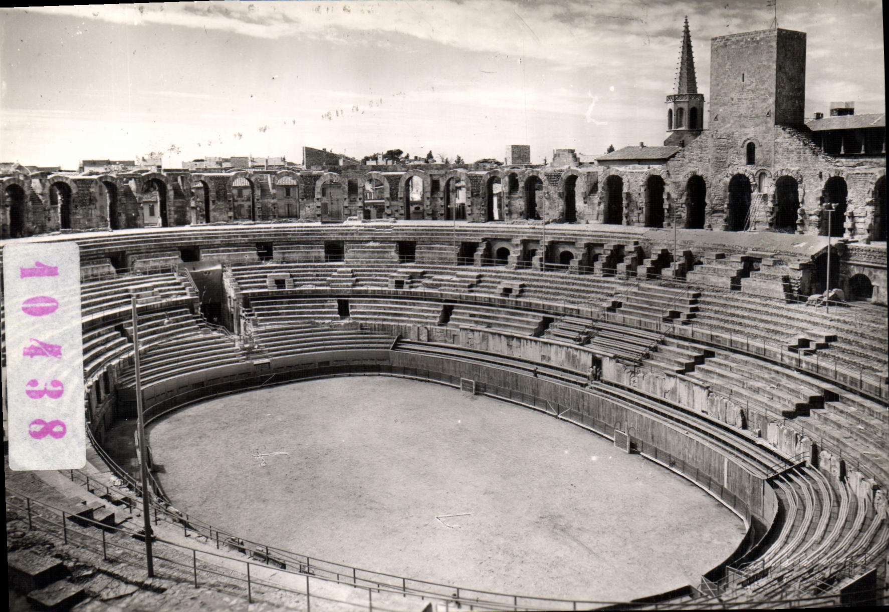 CPSM ARLES les arènes