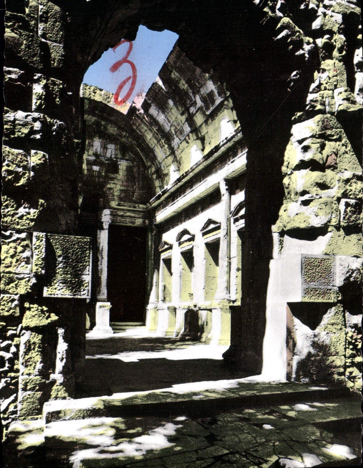 CPSM NIMES jardins de la fontaine temple de Diane